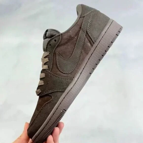 Travis Scott x Air Jordan 1 Low 'Velvet Brown'